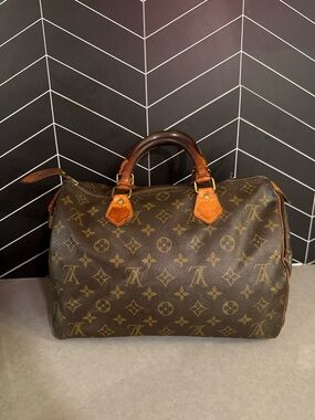 Authentic Vintage Louis Vuitton Speedy 30
